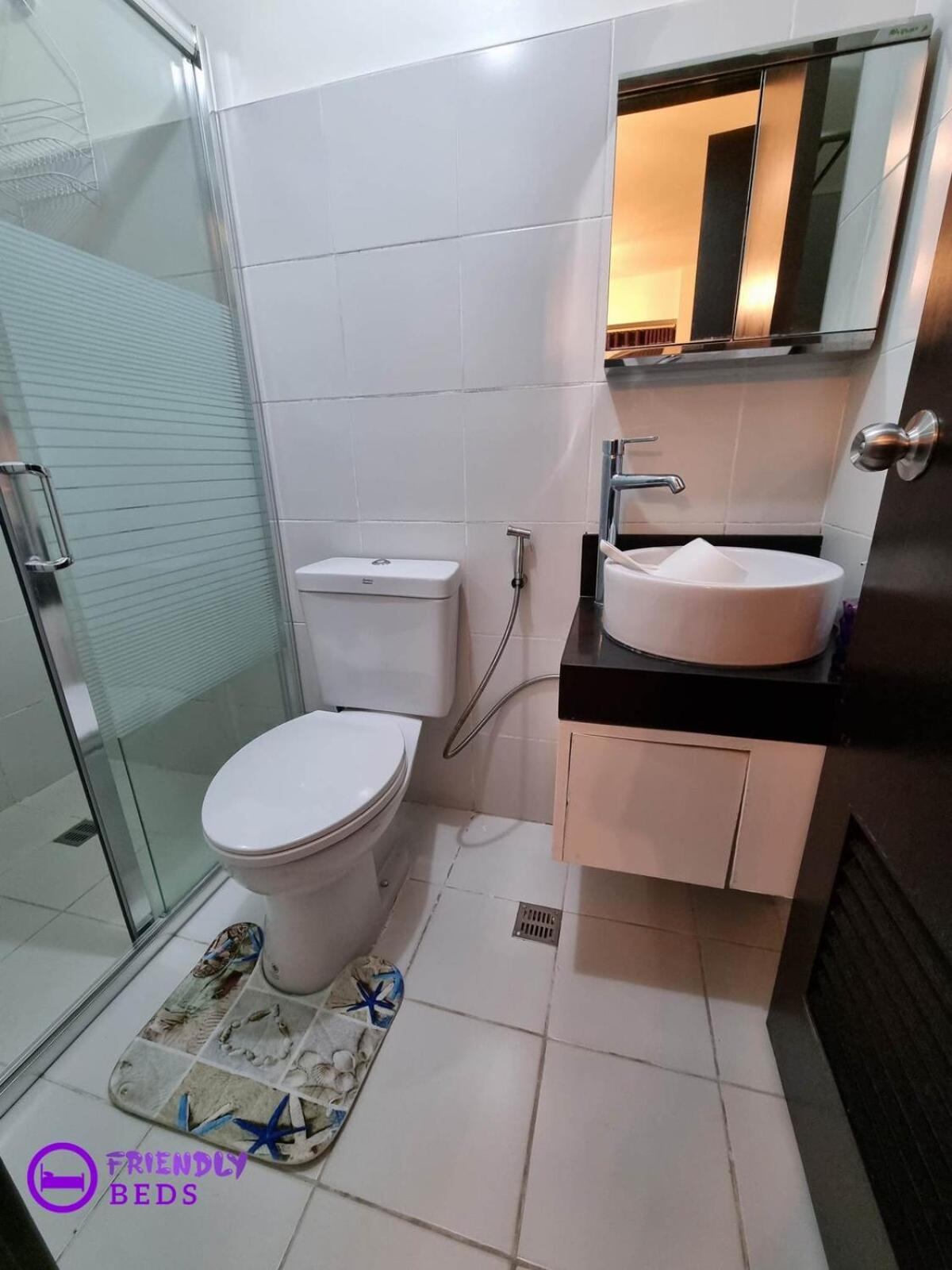 Apartment 2br With 2 Balconies And Pool In Pasig